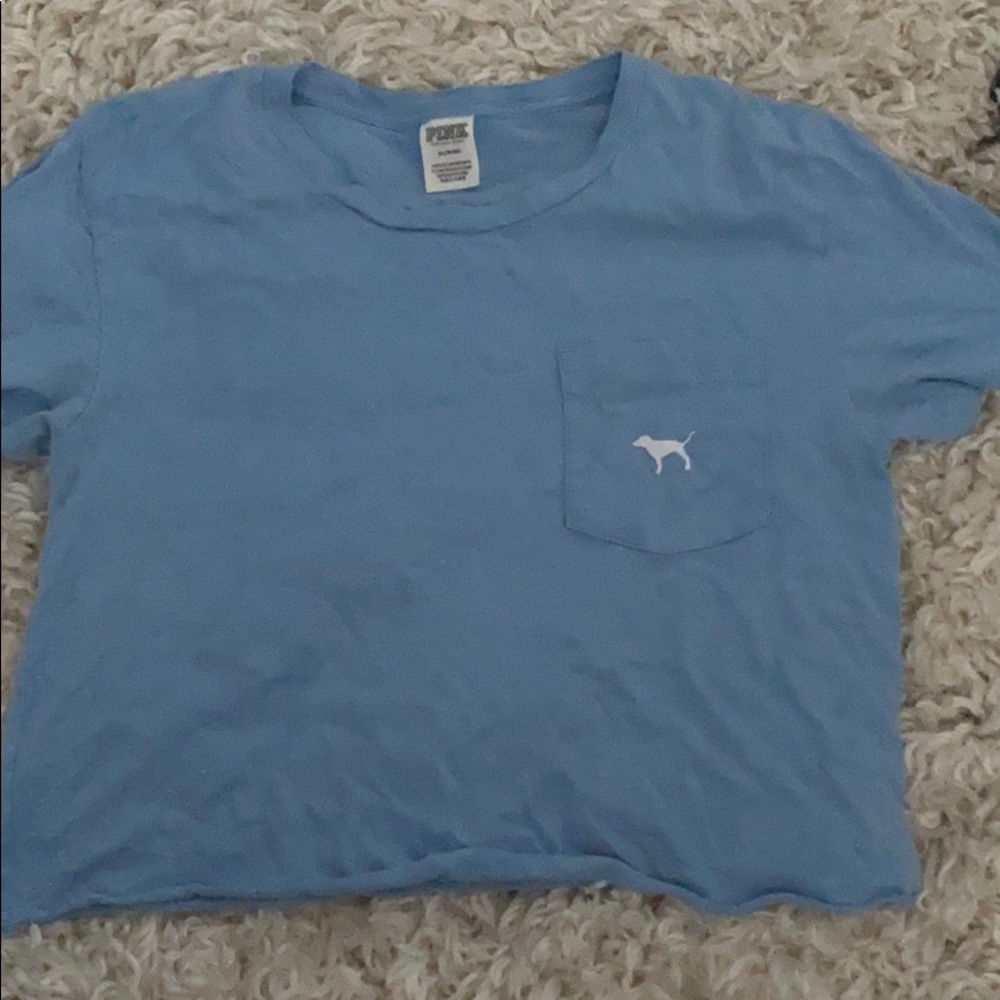 Blue and white cropped tee